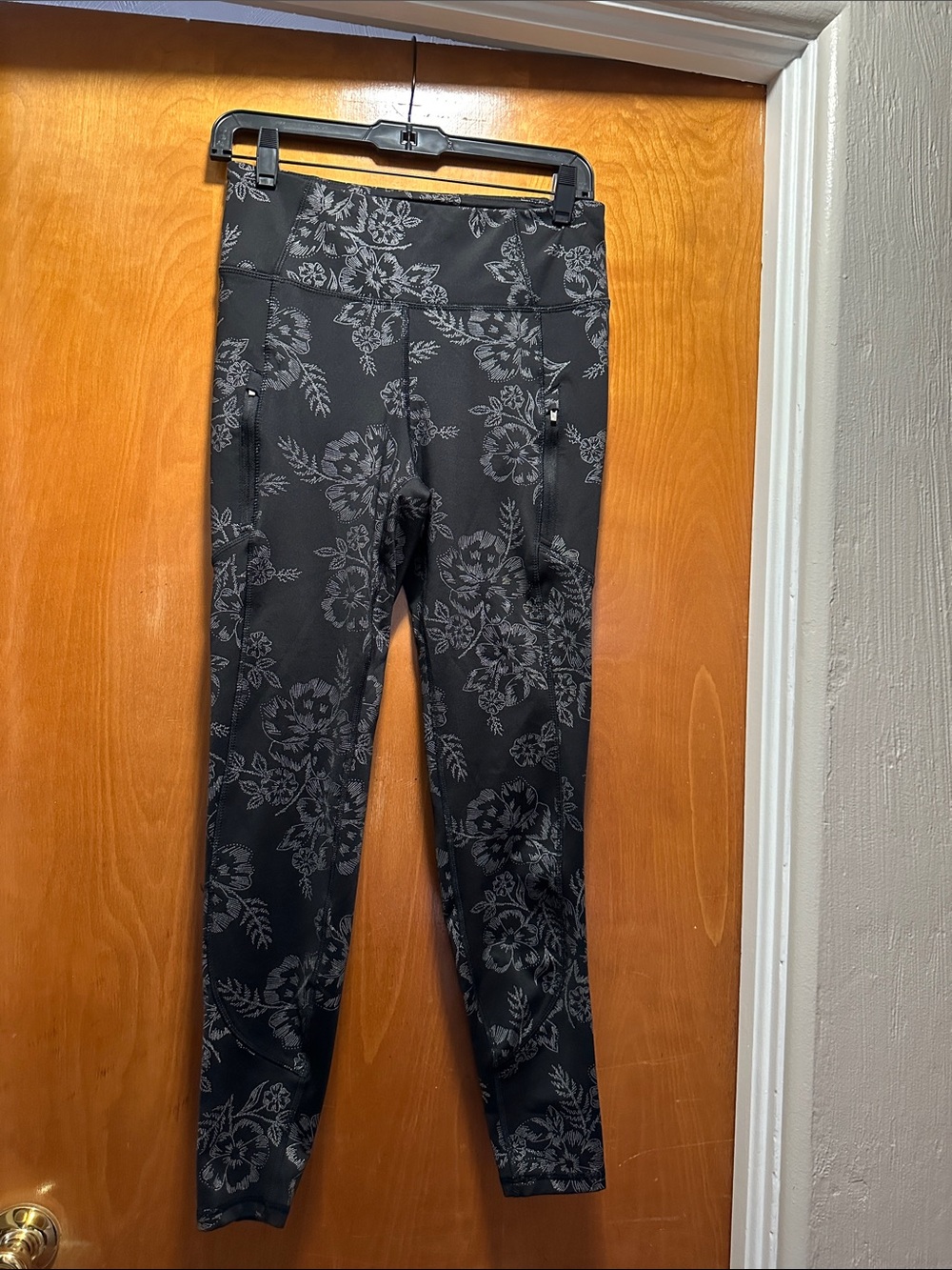Avia Black Floral Print Leggings
